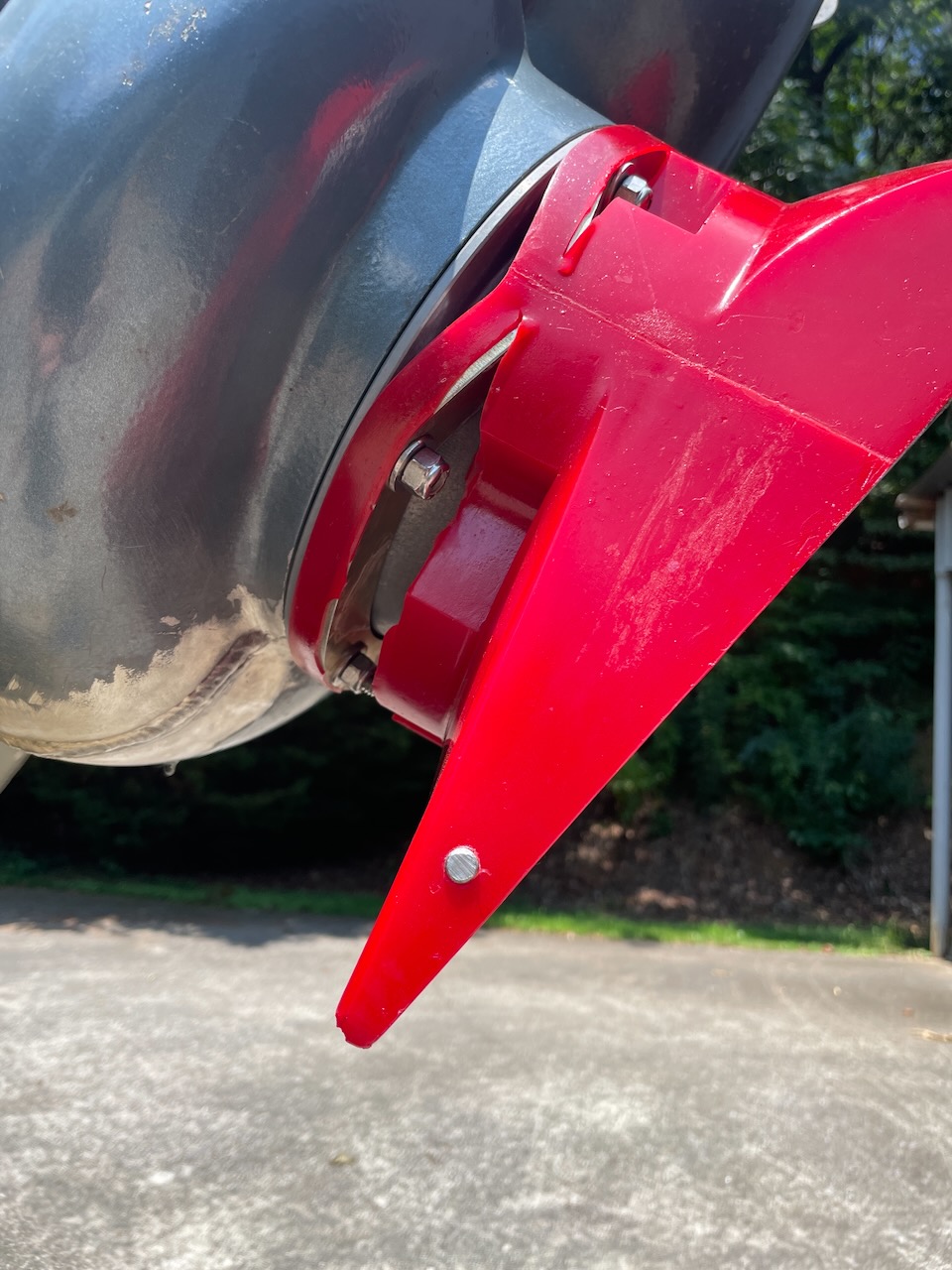 Red Monster urethane intake pulled away from the outboard jet pump at the front mounting area